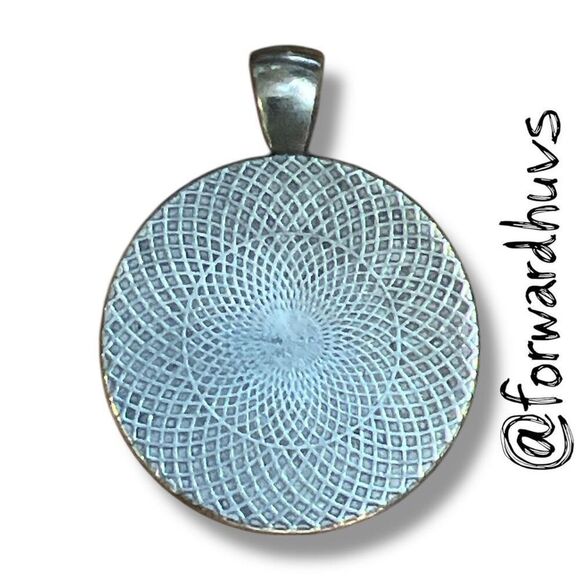 Bundle Sale 3 for $15 | Silver-Tone “Keep Calm and Marry On” Pendant - Picture 4 of 6